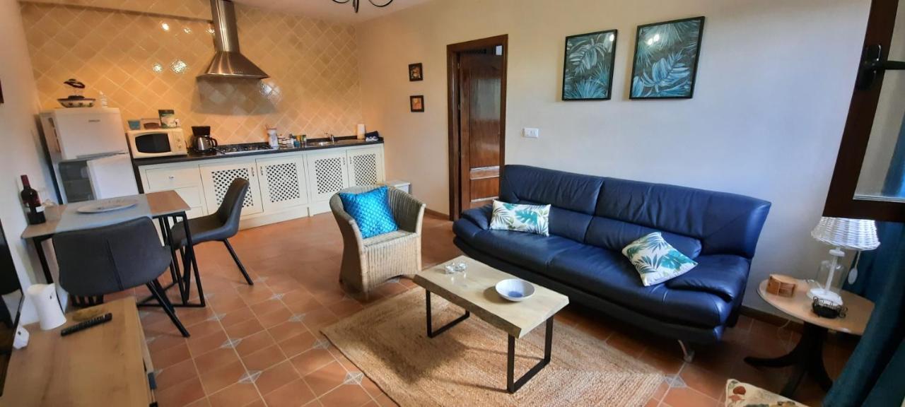 Apartment Hacienda La Buena Vida En Casita La Bruja Algarinejo